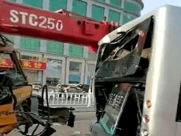 汾陽吊車出租(增江150噸吊車租賃企業)