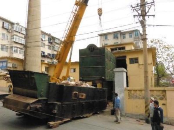 潮陽區吊車出租(ZF吊車上車分動箱介紹)