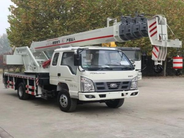 北流市吊車(chē)出租電話(huà)(吊車(chē)出租首選榮裕)