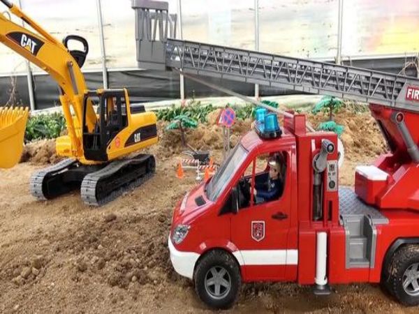 建華區吊車出租(25噸吊車前后重量一樣嗎）