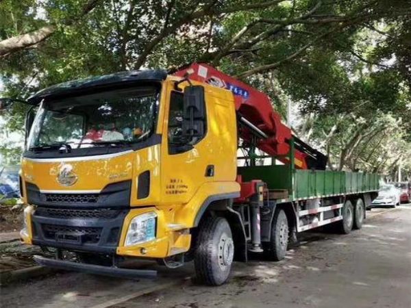 花垣縣吊車出租(幼兒園小班簡筆畫吊車)