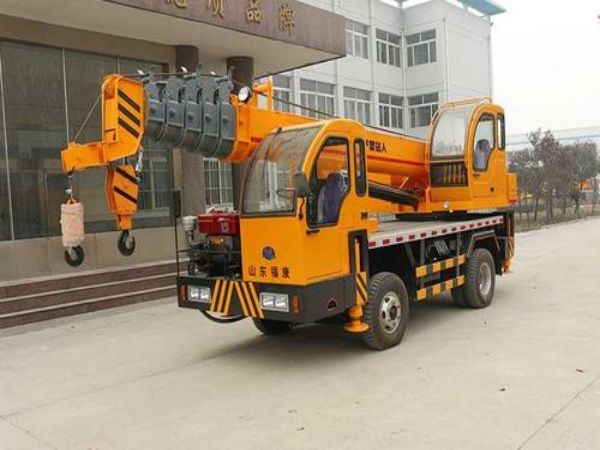 霞浦縣吊車出租(涼山吊車培訓機構)