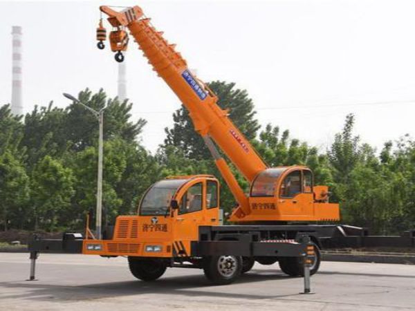 松滋吊車出租(吊車300噸多少錢)