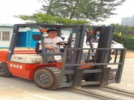 佳木斯叉車出租(叉車蓄電池多少錢)