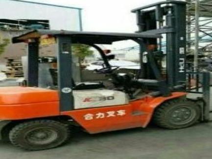 西安區叉車出租(高品質3噸叉車定做廠家)